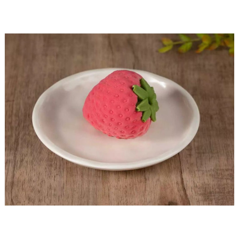 TML - STRAWBERRY VEGAN MOUSSE CAKE